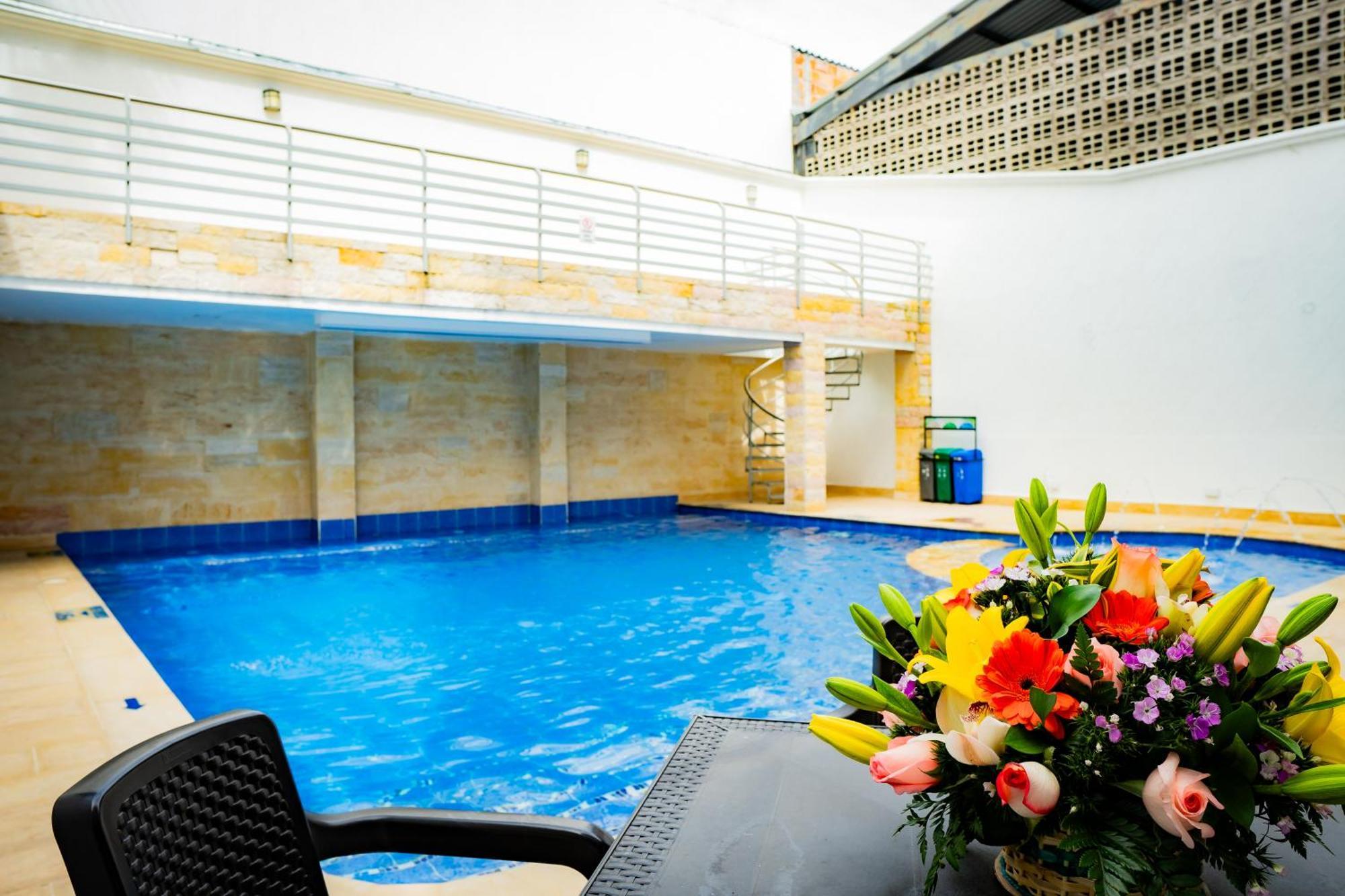 Kalina Hotel Girardot Exteriör bild